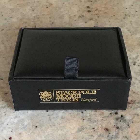 Authentic Tag Heuer WH1251-K1 Stainless Steel 18K Gold Two Tone Unisex Watch - Picture 12 of 12